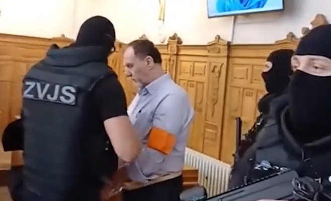 «Заботятся обо мне, как о последнем носороге»: обвиняемый в покушении на премьера Словакии написал письмо из тюрьмы жене