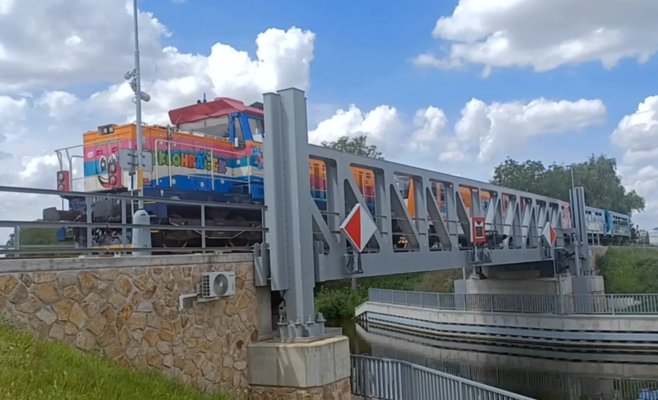 Мост за четверть миллиарда, по которому почти никто не ездит. Как в Чехии построили уникальное железнодорожное сооружение