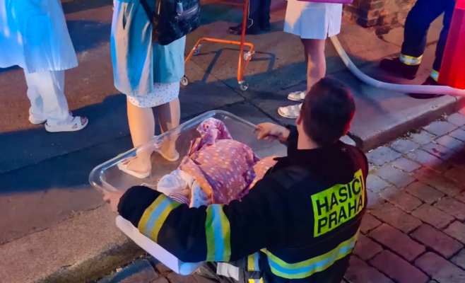 Пожар в роддоме у Апполинаржа: полиция подозревает поджог