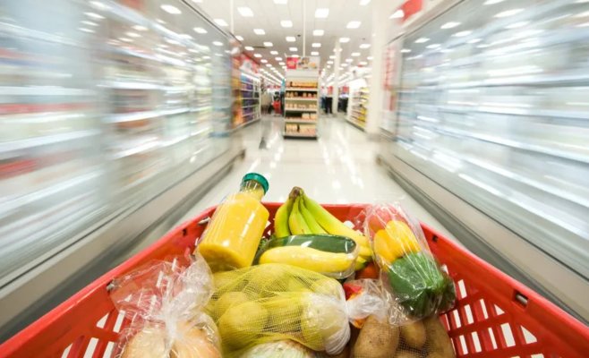 Дороже станет всё: в Чехии растут цены на молоко, яйца и мясо