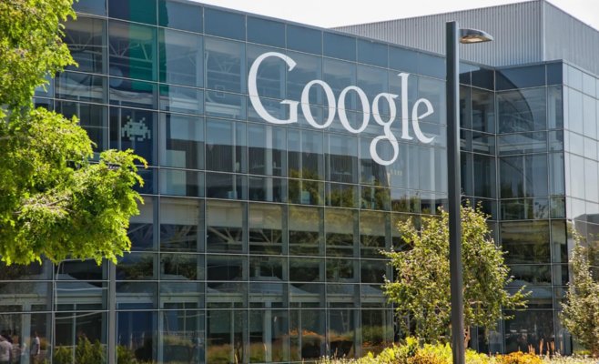 Машина Google сняла аргентинца голым на его участке. Компания заплатит сотни тысяч