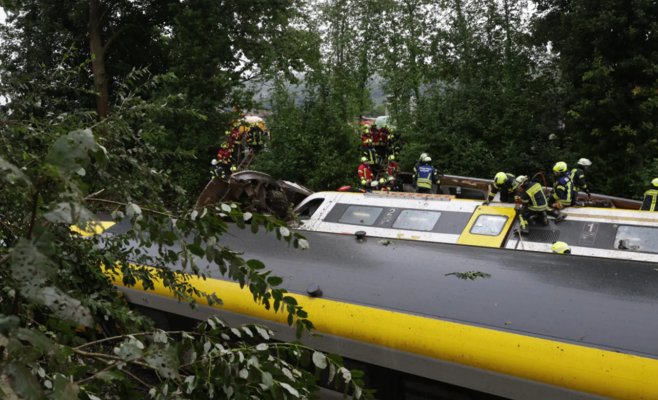 Железнодорожная катастрофа в Германии: три погибших и более 40 пострадавших