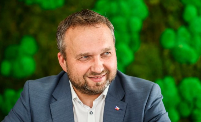 Минимальная зарплата в Чехии с января может вырасти на 1800 крон