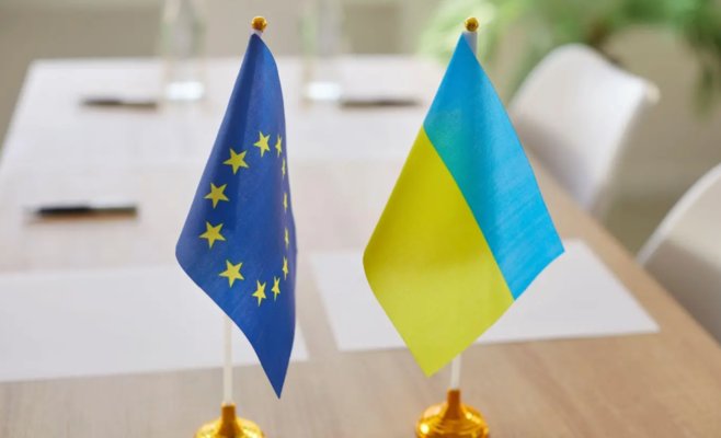 Европейский союз приостановил финансовую помощь Украине из-за нового закона