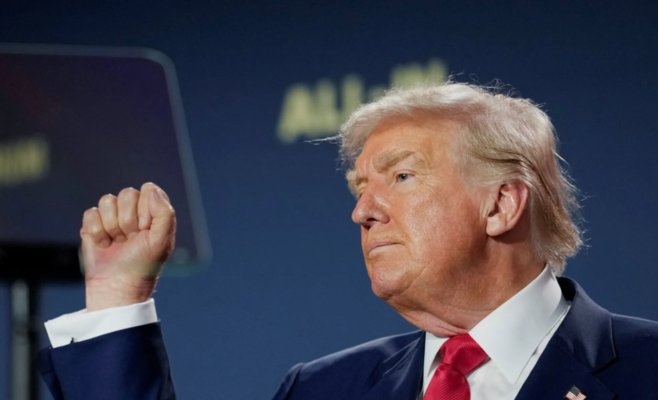 Трамп: украинские беженцы смогут оставаться в США до окончания войны