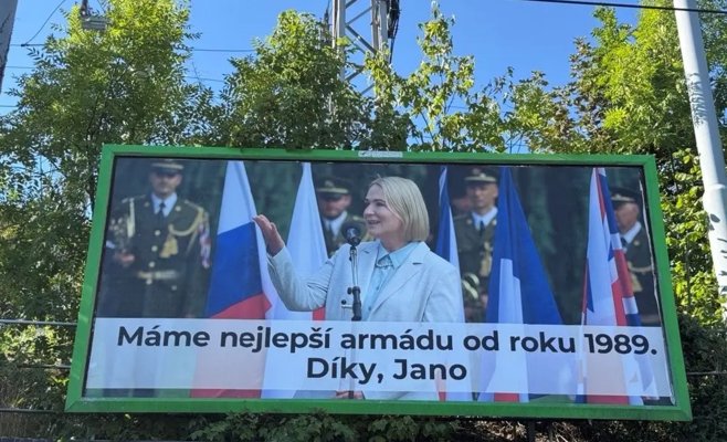 На чешских улицах появились билборды с Путиным, Бабишем, Окамурой и Конечной — авторы утверждают, что поддерживают