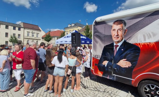 Бабиш похвастался перед избирателями: «Я говорил с Трампом пять раз и знаю всех политиков мира»