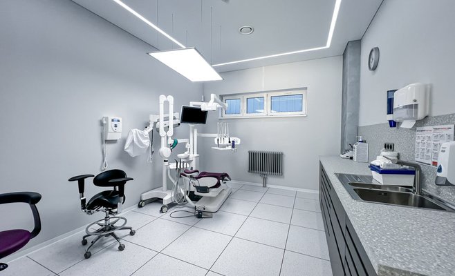 Smile Centrum отмечает 13 лет успеха открытием девятой клиники в Праге