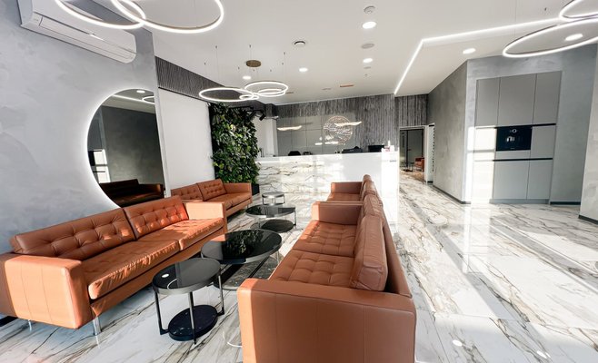 Smile Centrum отмечает 13 лет успеха открытием девятой клиники в Праге