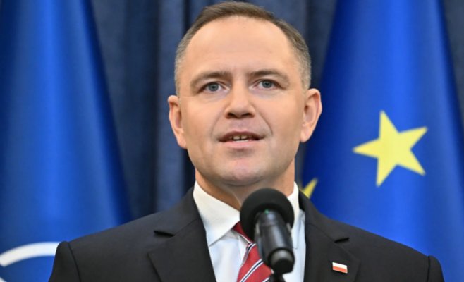 Польский президент заблокировал пособия украинским беженцам и остановил финансирование Starlink