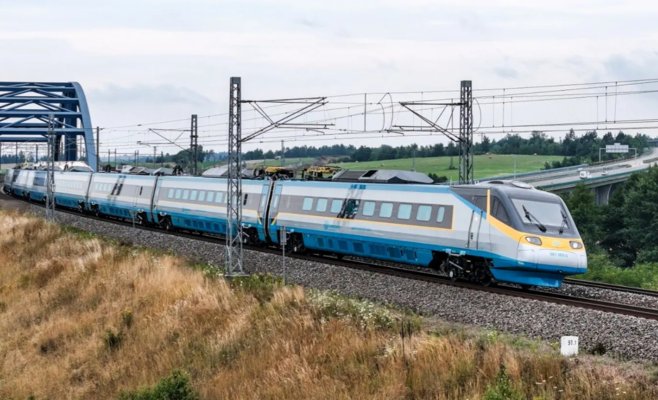Впервые со скоростью 200 км/ч. Pendolino ускорит движение на юг Чехии