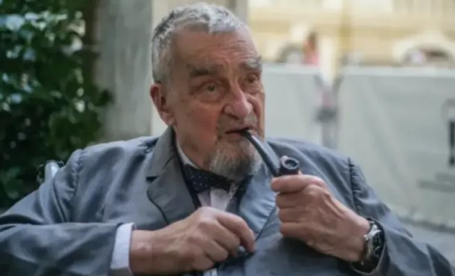 Набережная у Карлова моста получит имя Карела Шварценберга