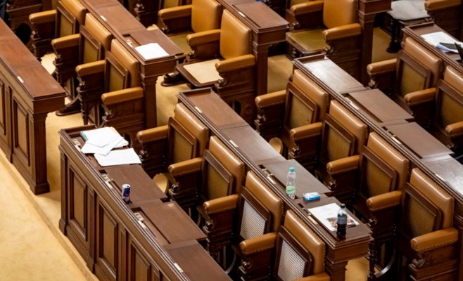 Парламент и Сенат увеличат свои бюджеты, президентская канцелярия наоборот потеряет средства