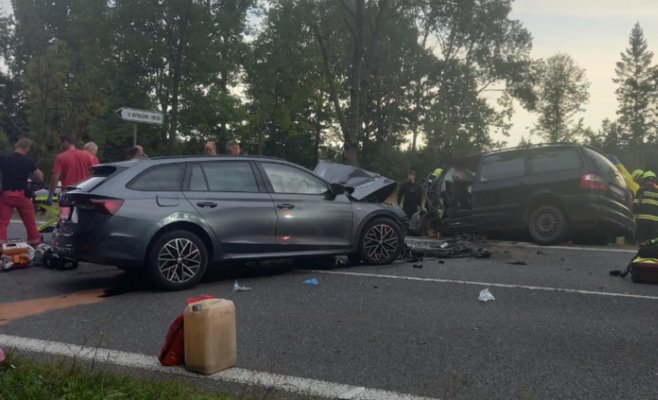 Четверо погибших в аварии под Двуром-Кралове-над-Лабем