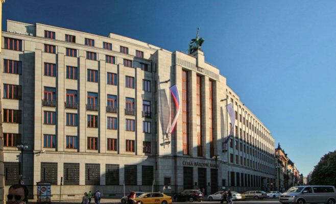 Чешский Нацбанк оштрафовал UniCredit Bank на 6 миллионов крон за ошибки при обработке платежей картой