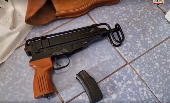 Автомат, пулемёт и два килограмма тротила: у жителя Бржецлава нашли арсенал, достойный военного полка