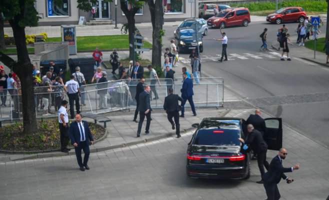 Впервые заговорил врач, спасавший Фицо: «Я никогда не видел, чтобы кому-то так повезло»