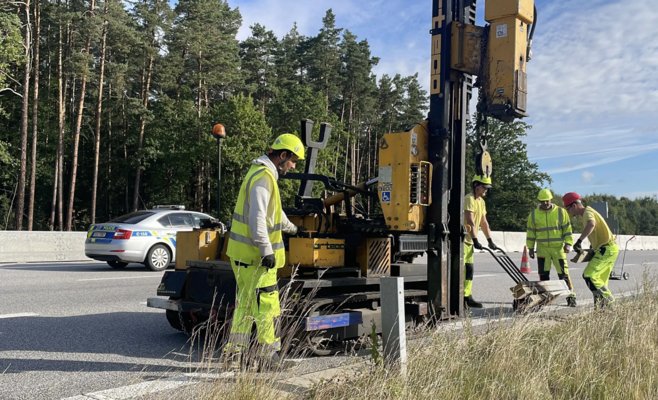 На участке автомагистрали D3 водителям разрешили тестово ездить со скоростью до 150 км/ч