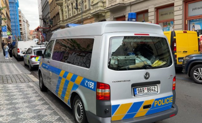 Полиция задержала подозреваемого в нападении на женщину в центре Праги
