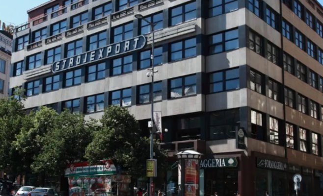 Босс албанской мафии напал на лоббиста Романа Яноушека вилкой