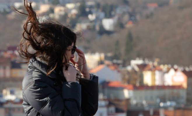 Чехию ждут ветреные и дождливые дни, в горах пойдет снег