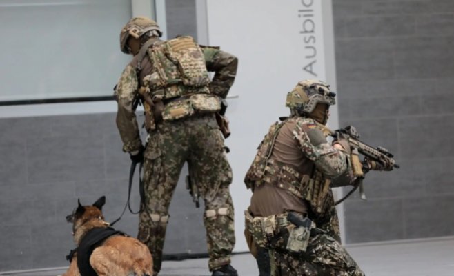 На западе Германии группа сирийцев изнасиловала несовершеннолетнюю: преступников задержал спецназ полиции