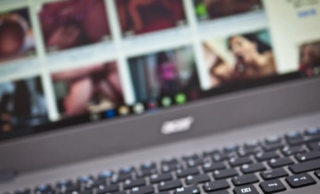 Италия ужесточает доступ к порно-сайтам: вход только после проверки возраста. Среди них 4 портала с чешской регистрацией