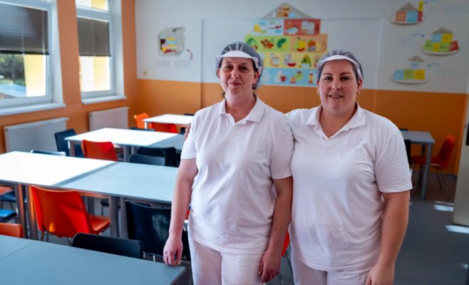 Школьная столовая уже готовит по новым правилам. Дети даже не замечают, что едят полезнее