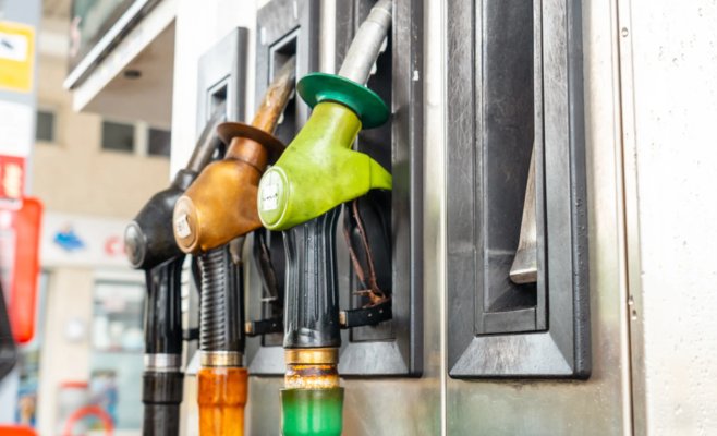 Розничная торговля в Чехии заработала больше: рост поддержали продажи топлива