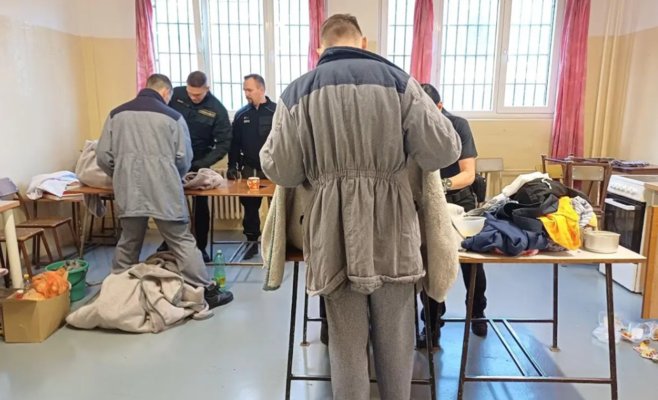 Протянул руки к матери — получил пощёчину. К больному сыну относились хуже, чем к животному