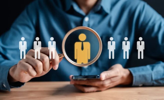 Конец эпохи стабильности: промышленность сокращает работников, компании урезают расходы. Рождественские подработки исчезают