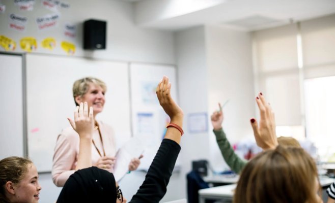 Власть ищет недостающие миллиарды на образование. Профсоюзы угрожают забастовкой