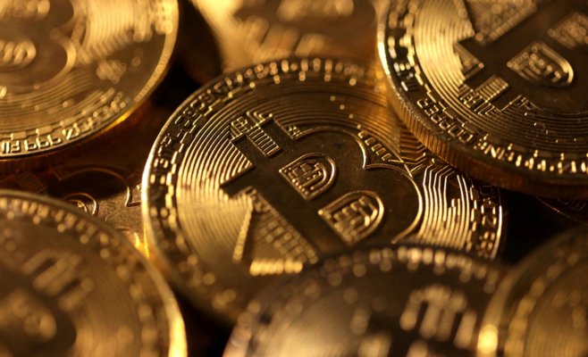 Криптовалюты переживают крупнейшее падение года. Потери превысили один триллион долларов