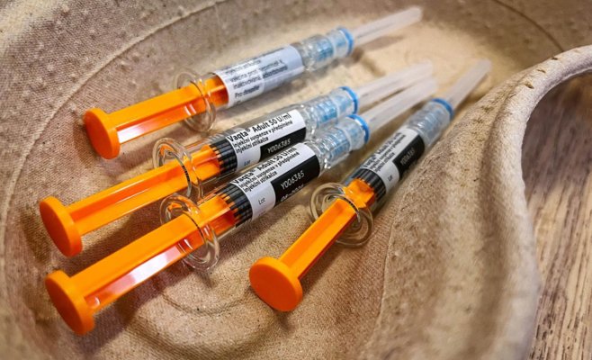 В Праге стало меньше случаев гриппа, но вспышка гепатита А не отступает