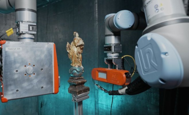 Чешские криминалисты получили «рентгенового робота». Он выявляет следы, которые человек не способен увидеть