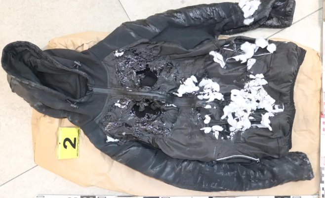 Мужчина на общественном туалете в Будапеште вдыхал газ из зажигалки, взрыв разрушил три кабинки