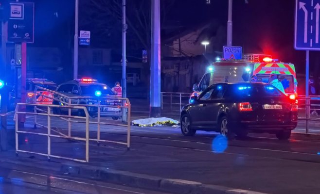 Полицейские в Праге сбили пешехода, он погиб на месте