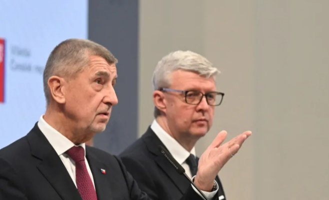 Все недостающие 90 миллиардов мы не найдём. Чиновники должны сказать, что действительно необходимо, — заявил Бабиш