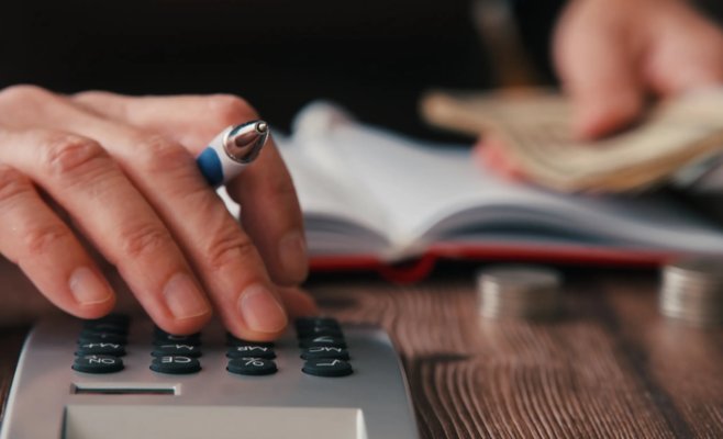 Педантичный пенсионер победил Чешское управление социального обеспечения. Он доказал ошибку в округлении пенсий