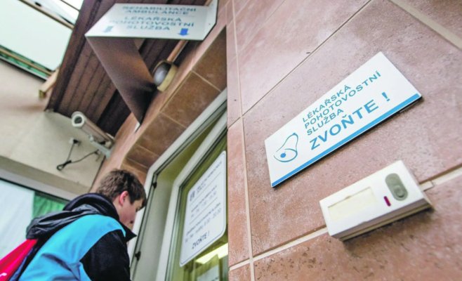На приём в неотложку — дальше и реже: с января в Чехии станет меньше дежурных медпунктов