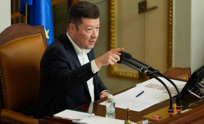 Ни одной чешской кроны на боеприпасы, требует Окамура. При этом Чехия уже сейчас за них не платит