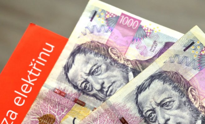 Часть платы за электроэнергию берет на себя государство, но людям придется самим изменить авансы