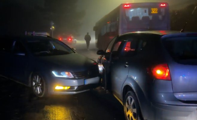 Водитель устроил аварию на угнанном автомобиле и скрылся — полиция объявила розыск