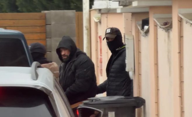 Полиция проводит операцию у бойца Вемолы