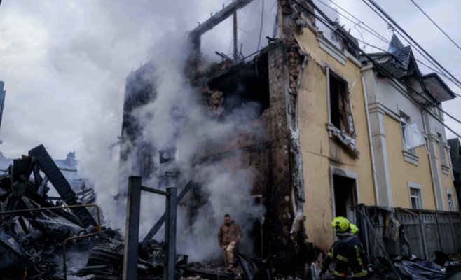 Киев после десятичасовой атаки: 40% жителей остались без тепла. Обстрел затронул и Херсон