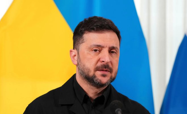 Москва хочет, чтобы украинцы в России голосовали на украинских выборах. Цель — поставить их под сомнение, заявил Зеленский