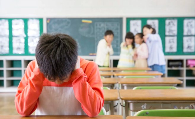 Агрессия в школах усиливается: словесные атаки на учителей перестали быть редкостью