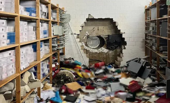 Грабители просверлили дыру в сейфе сберкассы в Гельзенкирхене