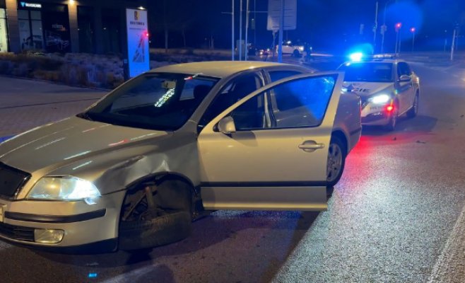 Воры охотятся на курьеров в Праге: за выходные угнали три заведённых автомобиля