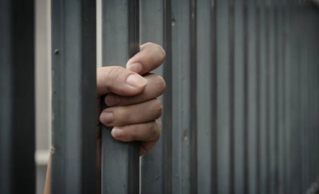 В Новый год из тюрем освободят около 300 неплательщиков алиментов. Больше всего — из женской тюрьмы в Светле-над-Сазавой